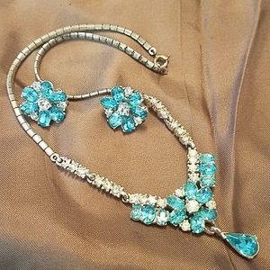 Vintage necklace and earrings set